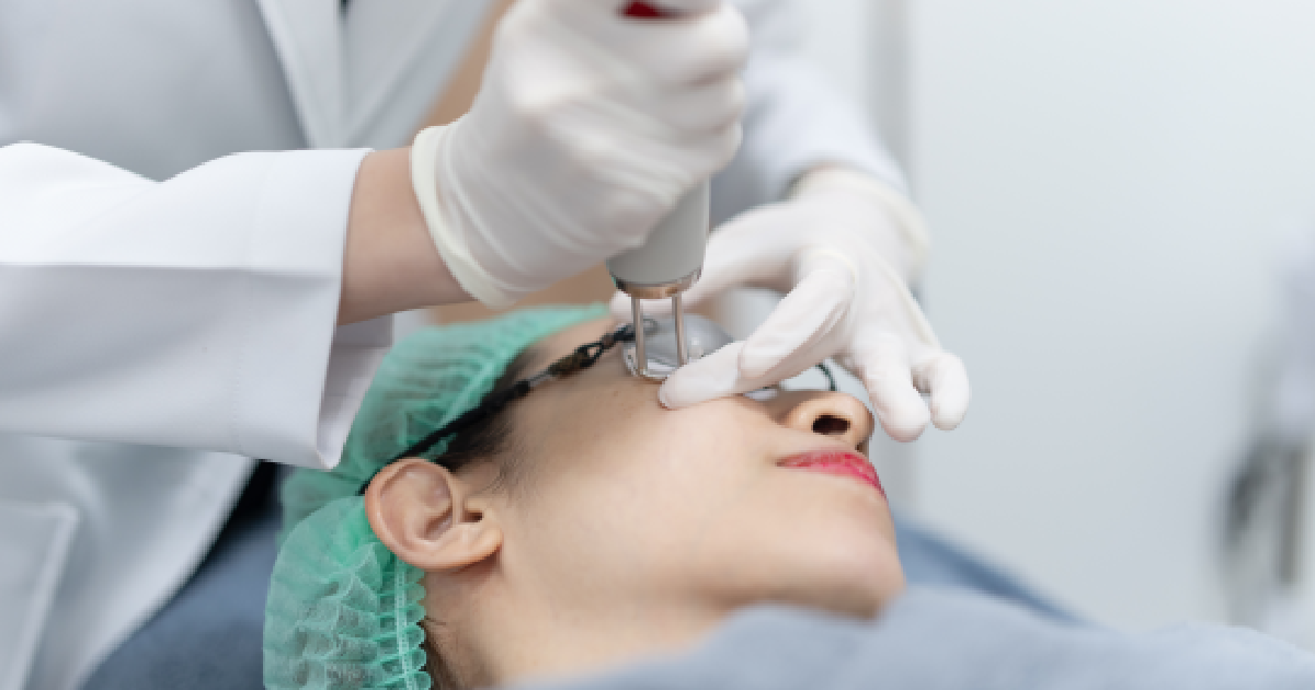 Women receiving Fraxel Laser Treatment in Owensboro, KY, VBeam Laser Treatment in Owensboro, KY
